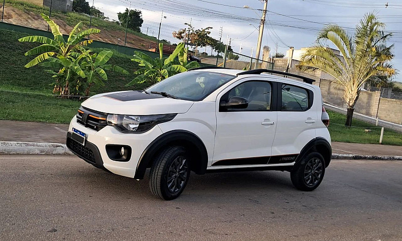 Fiat Mobi Trekking 1...