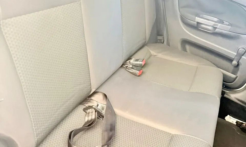 Volkswagen Voyage Tr...