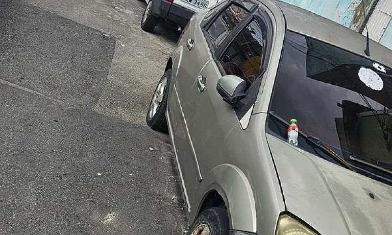 Ford Fiesta Sed. 1.6...