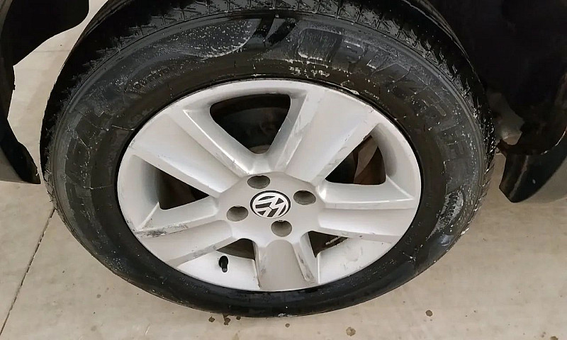 Volkswagen Saveiro C...