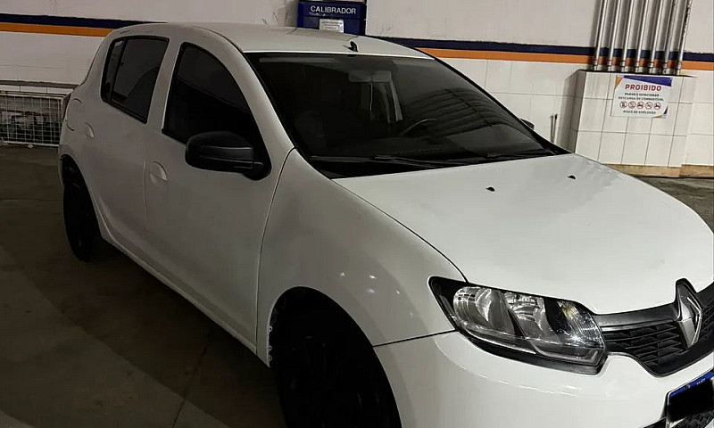 Renault Sandero Auth...
