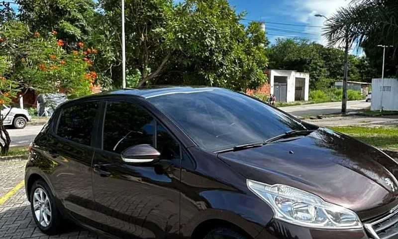 Peugeot 208 Allure 1...