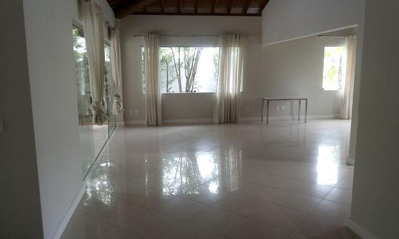 Casa Com 4/4 Com 4 S...