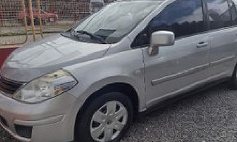 Nissan Tiida 2011...