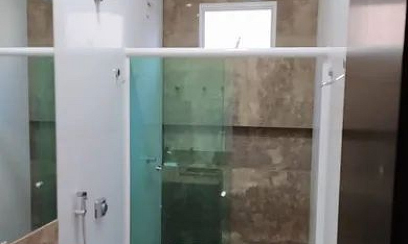 Alugo Excelente Casa...