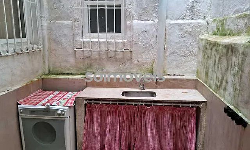 Apartamento-À Venda-...