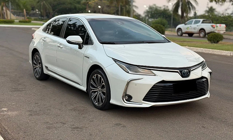 Toyota Corolla Altis...