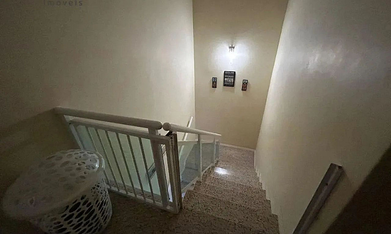 Casa Com 3 Quartos N...