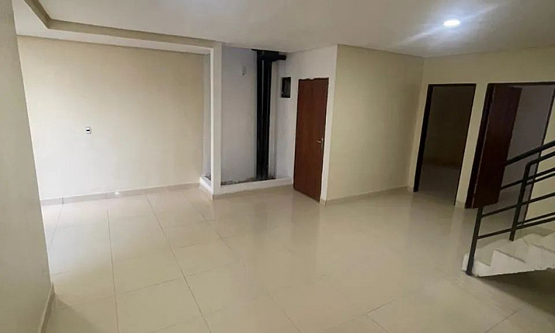 Alugo Casa Com 3 Qua...