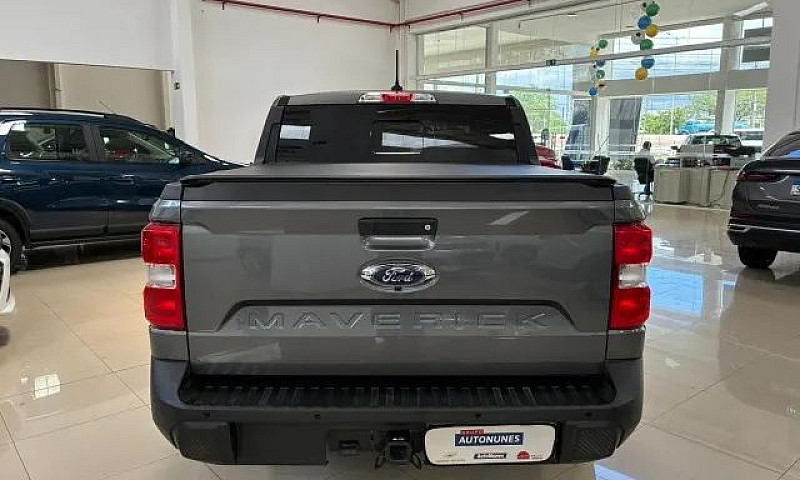 Ford Maverick Lariat...