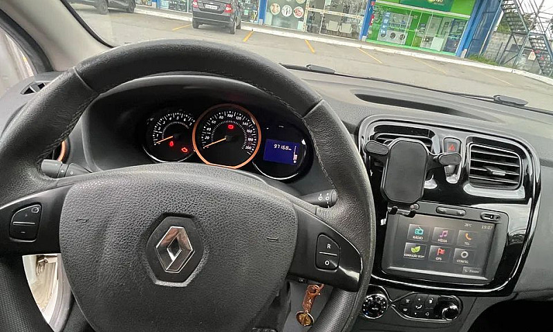 Renault Sandero Step...