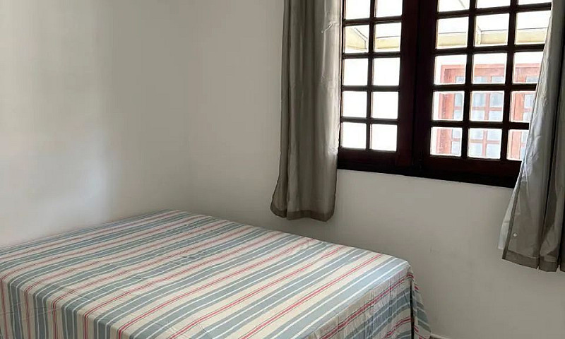 Vendo Belíssima Casa...
