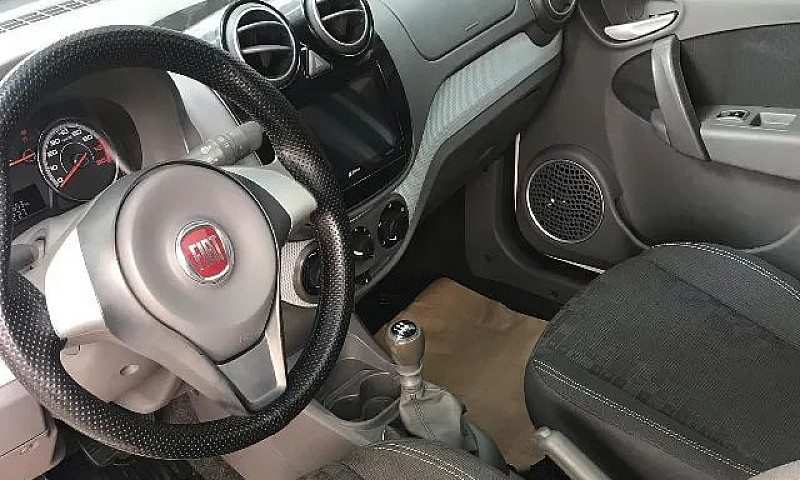 Fiat Palio Attractiv...