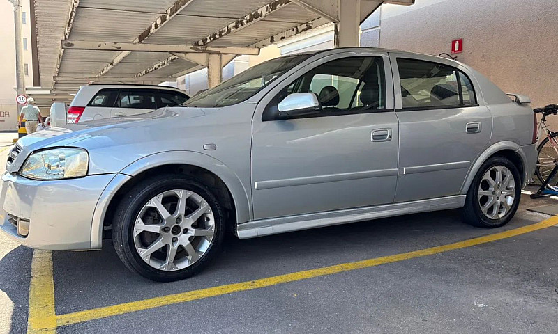 Chevrolet Astra Adva...