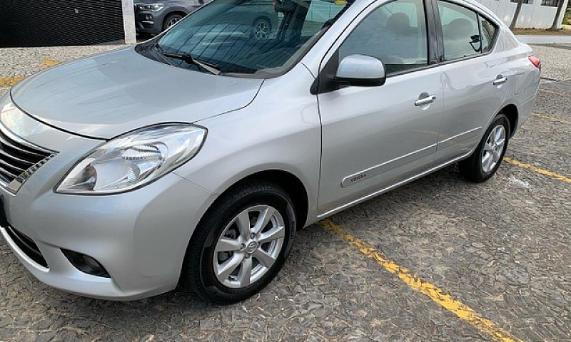 Versa 1.6 Sl 2013....