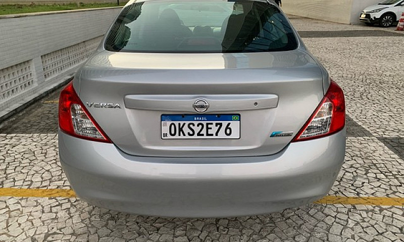 Versa 1.6 Sl 2013....
