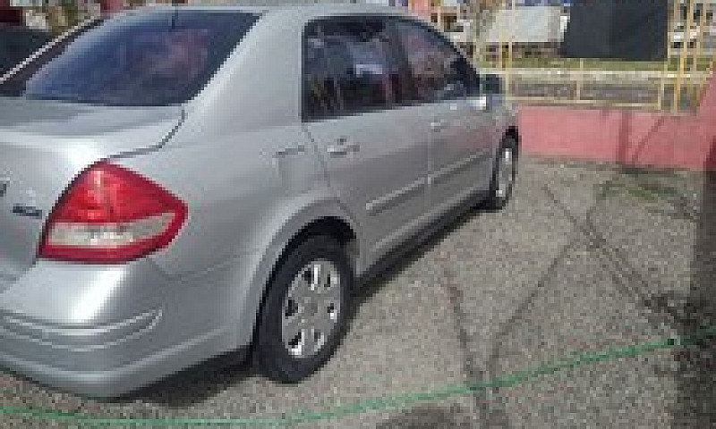 Nissan Tiida 2011...