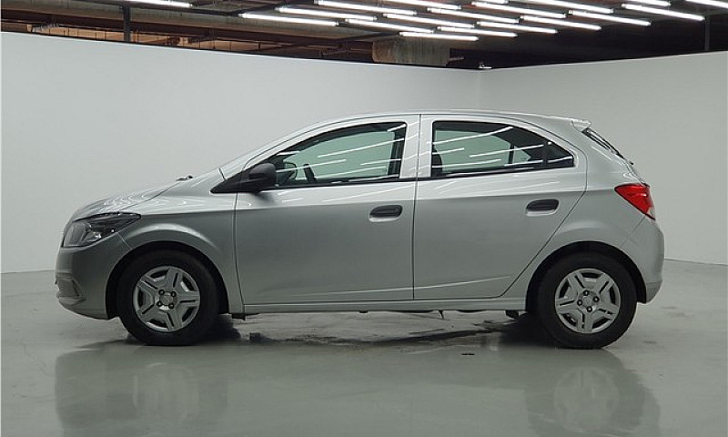 Chevrolet Onix 2018 ...