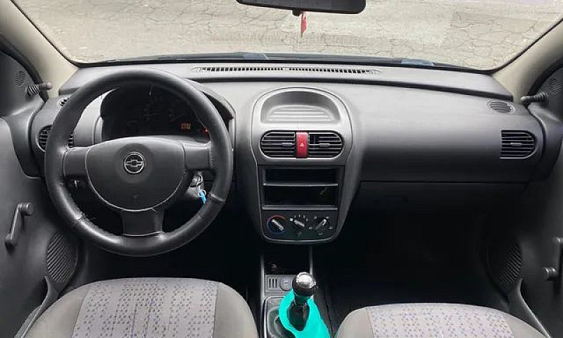 Chevrolet Corsa Hatc...