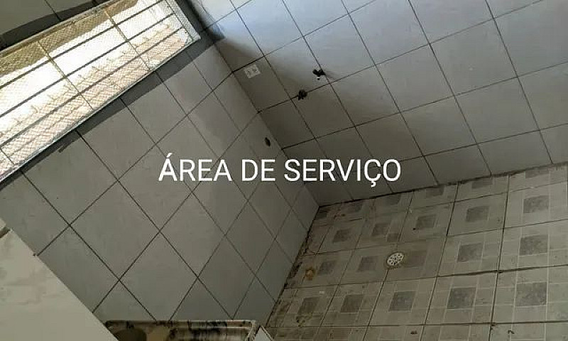 Aluga-Se Casa No Alt...