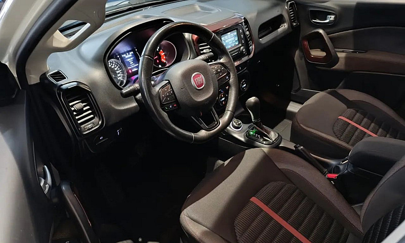 Fiat Toro Freedom 2....