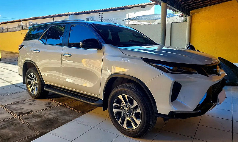 Toyota Hilux Sw4 Srx...