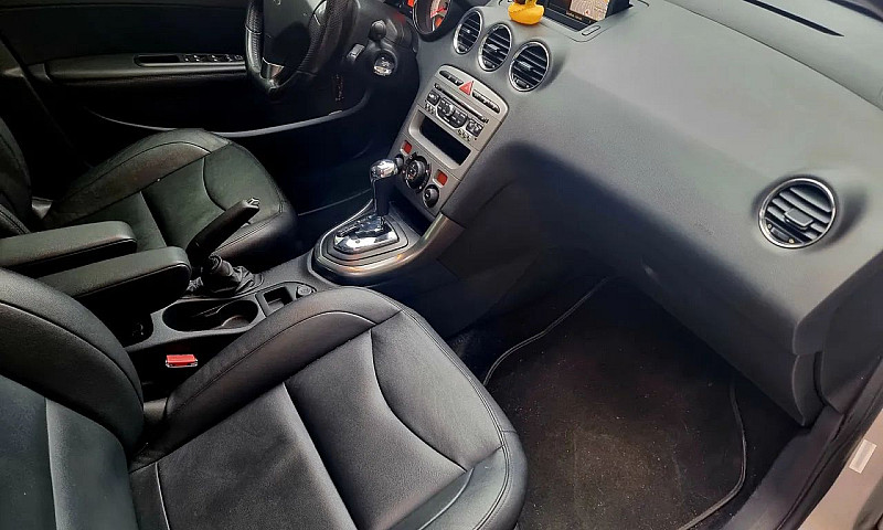 Peugeot 408 Sedan Gr...