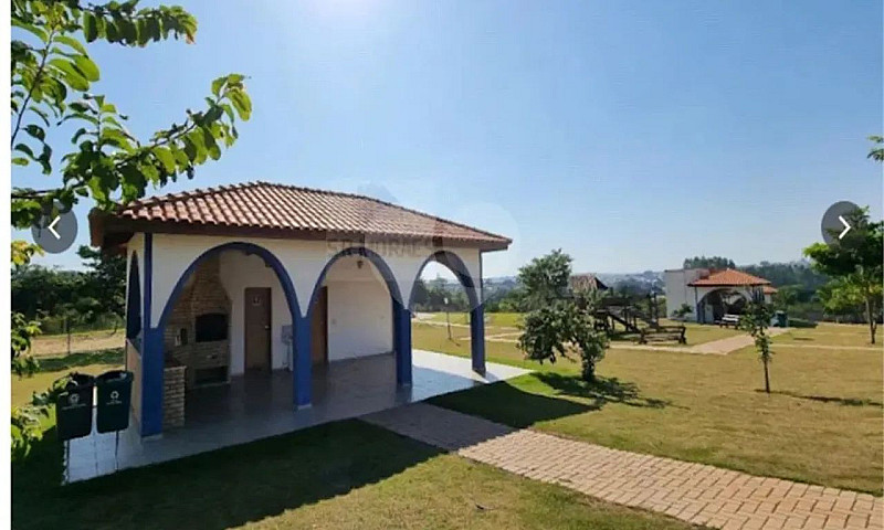 Casa À Venda Com 3 Q...