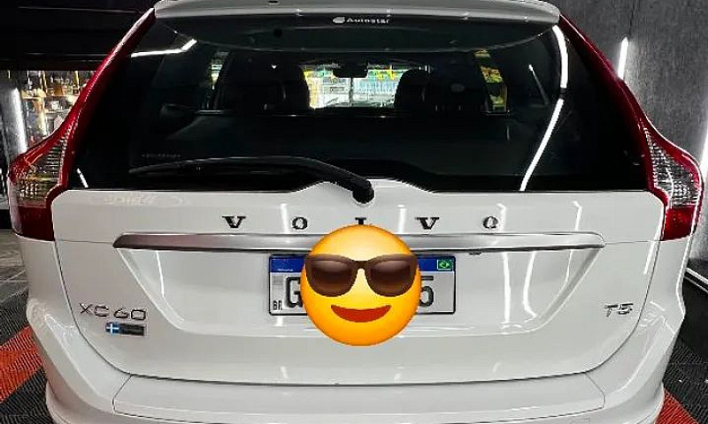 Volvo Xc 60 T-5 R-De...