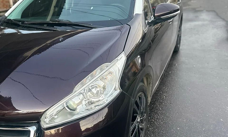 Peugeot 208 Active/A...