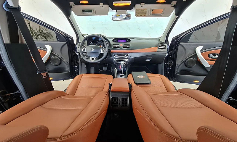 Renault Fluence Sed....