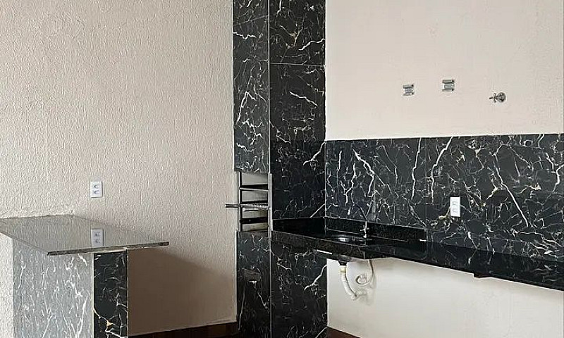 Alugo Casa Em Trinda...