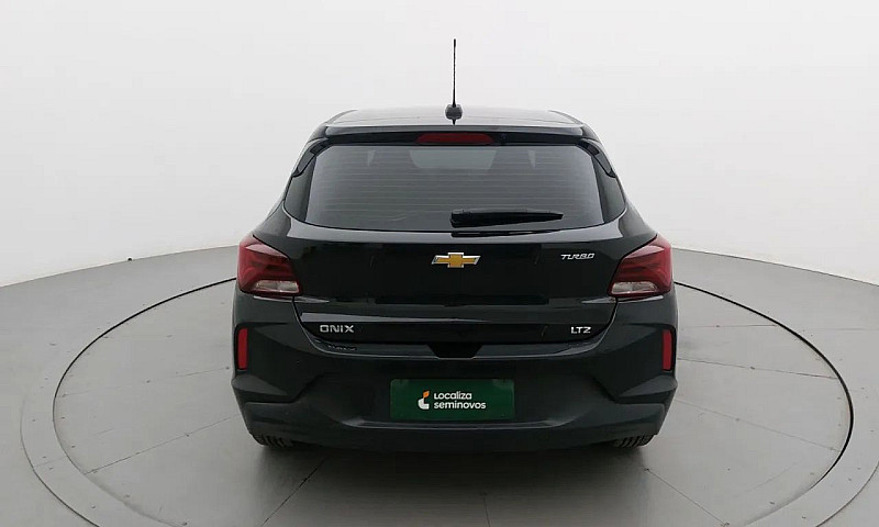 Chevrolet Onix Hatch...