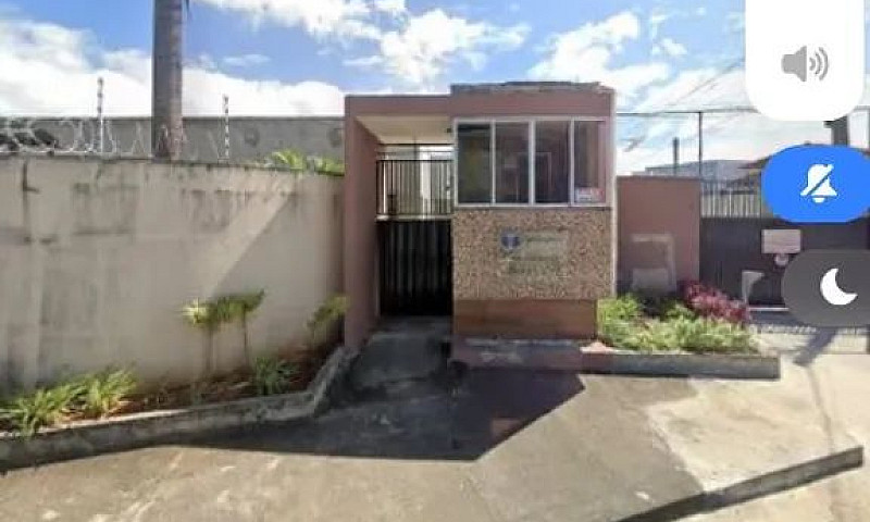 Vende-Se Casa.  Cond...