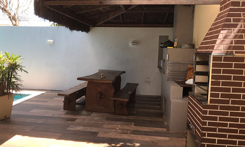 Casa Com Piscina Em ...