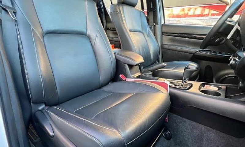 Hilux Srx 2019...