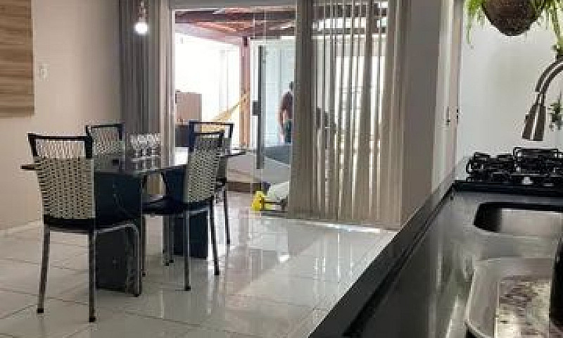 Aluga-Se Casa Mobili...
