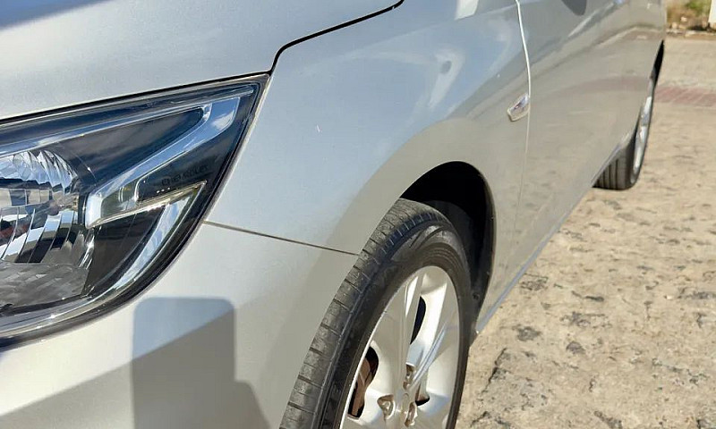 Onix Sedan Ltz 1.0 T...