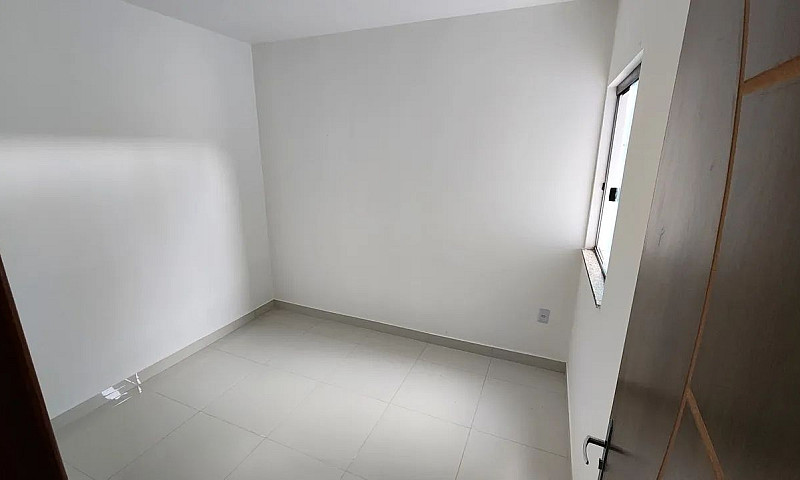 Casa Nova 2/4 Bairro...