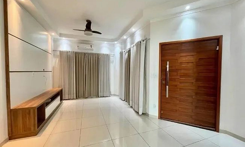Linda Casa A Venda...