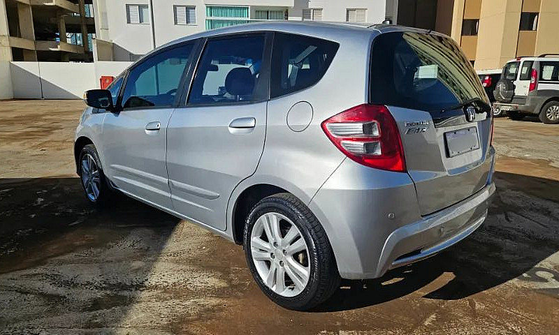 Honda Fit Ex 2014 1....