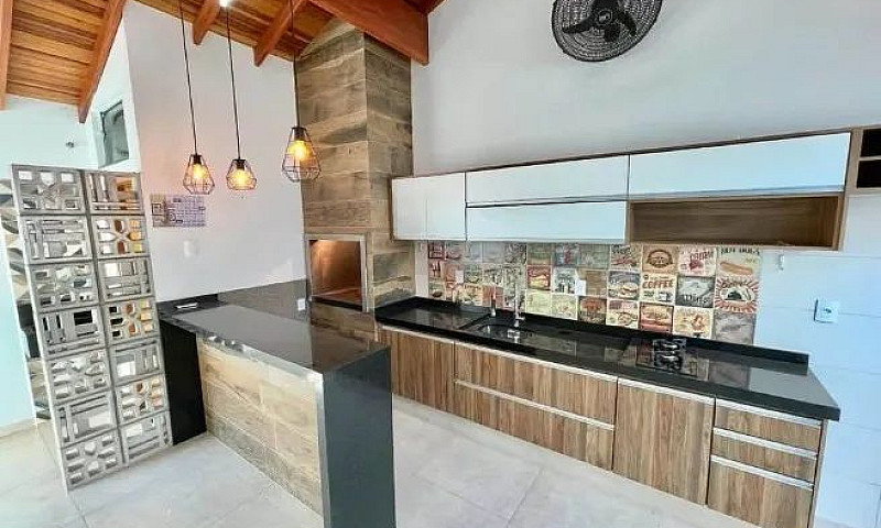 Linda Casa A Venda...