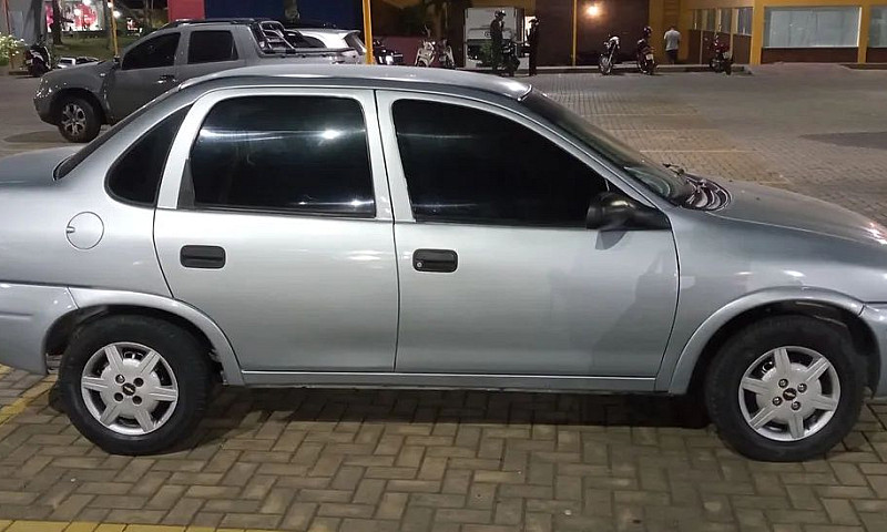 Chevrolet Corsa Sed....