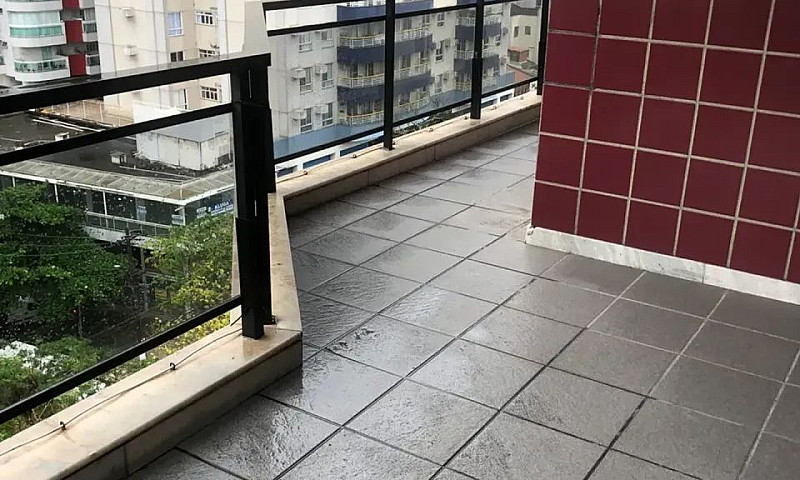 Amplo Apartamento Em...
