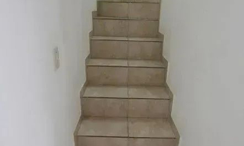 Casa Com 3 Dormitóri...