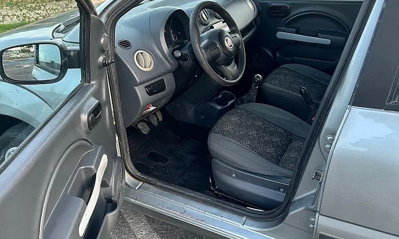 Fiat Uno Vivace Cele...