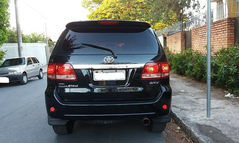 Toyota Hilux Sw4 4X4...