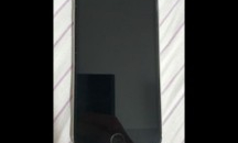 Iphone Se 2020 64Gb...