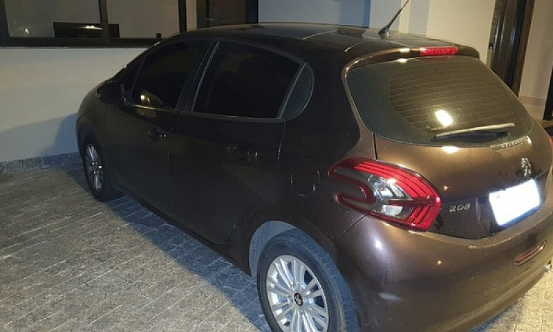 Peugeot 208 Allure 1...
