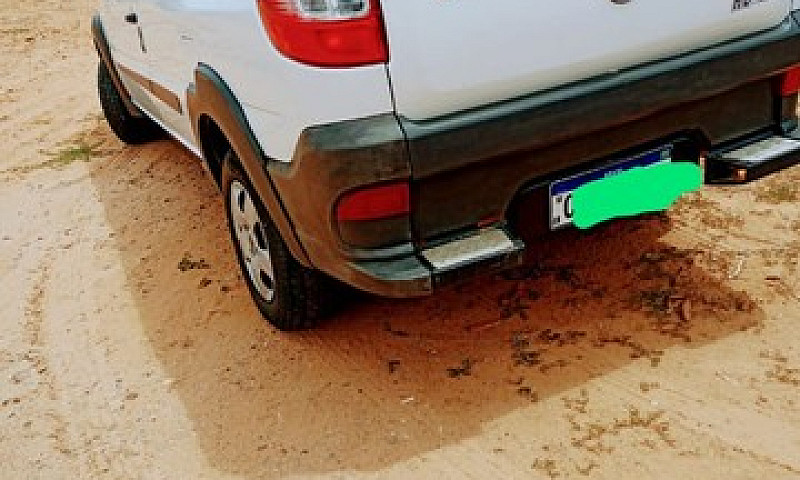 Fiat Strada Em Perfe...